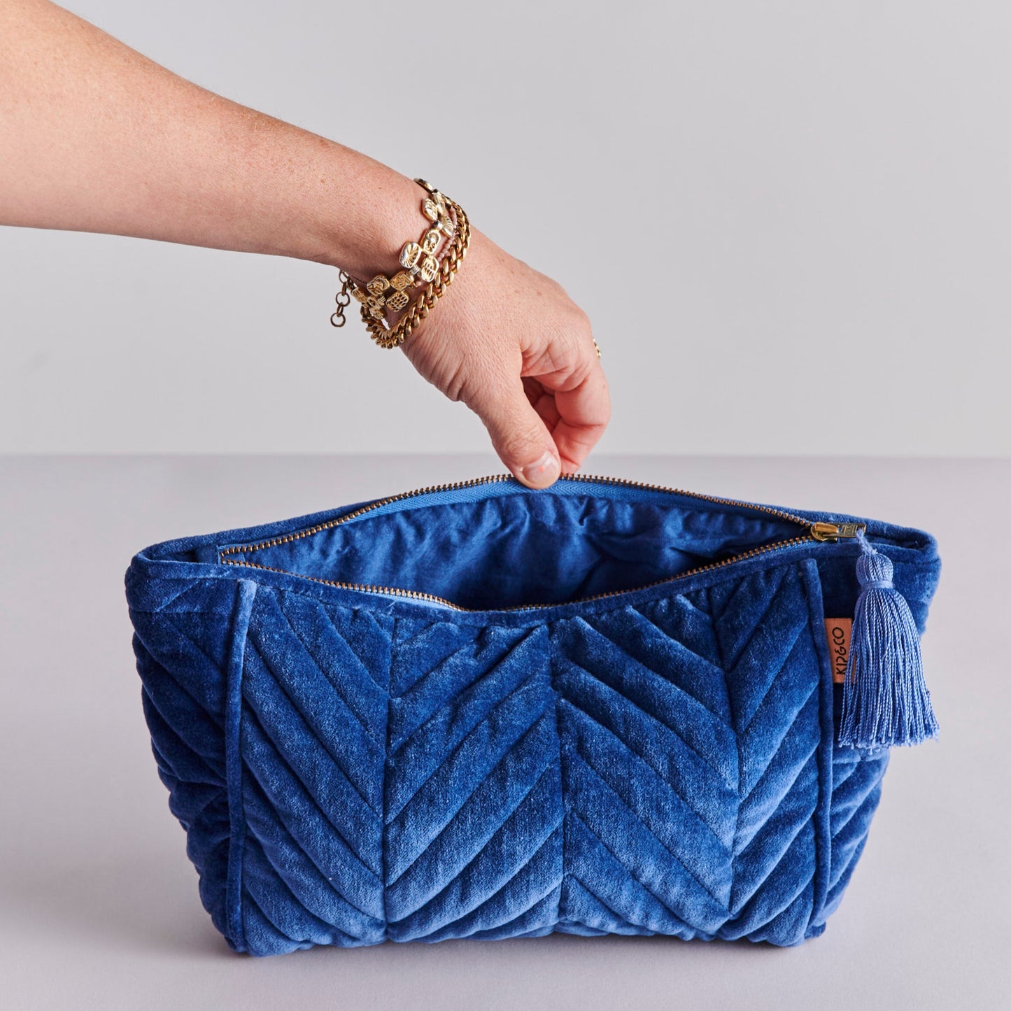 Kip & Co - Ocean dreamer velvet toiletry bag